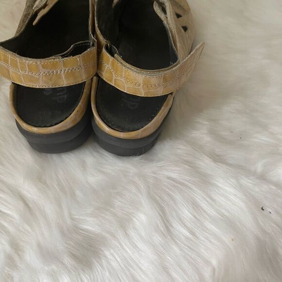 Durea tan croc embossed adjustable Velcro straps & hooks sandals SZ US8.… - Picture 7 of 11